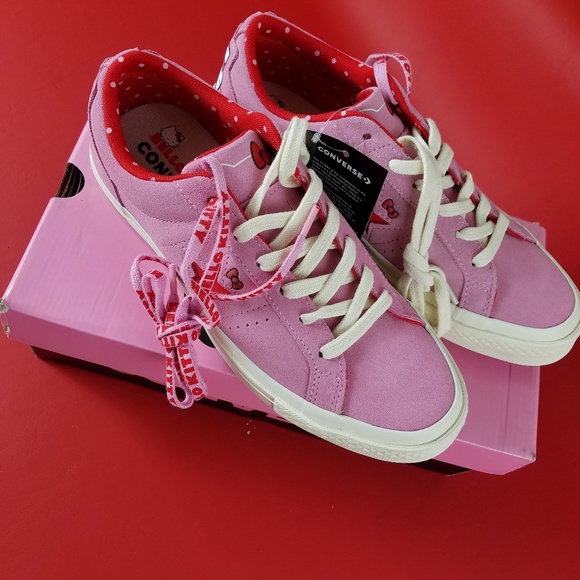 CONVERSE x HELLO KITTY Shoes 162939C Various Sizes - Picture 3 of 7